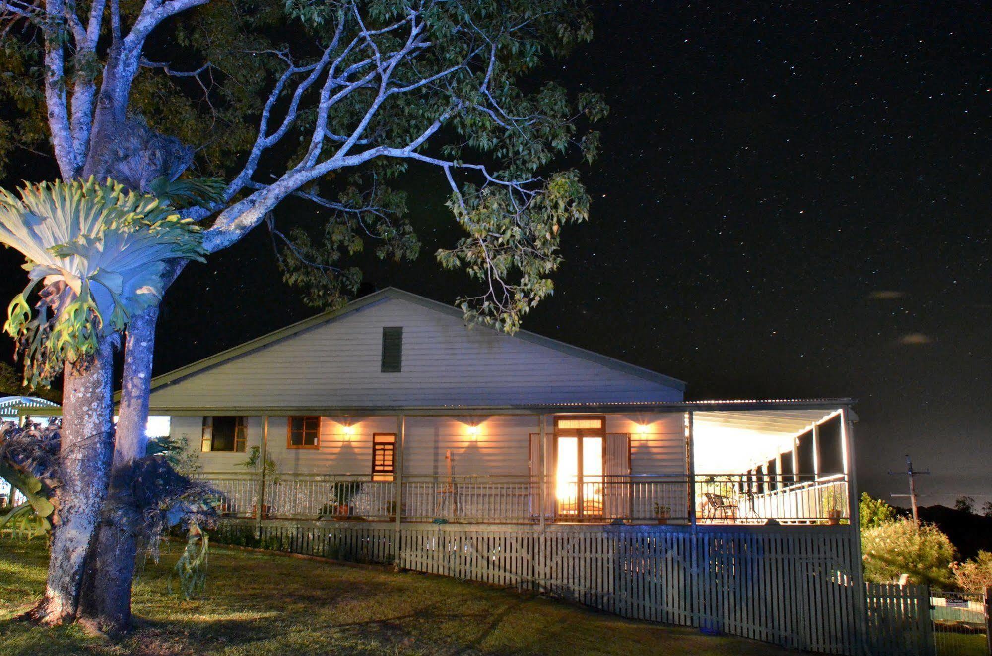 Amamoor Lodge Exterior photo